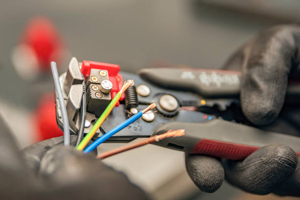 Best Licensed Electrician  in Hot Springs, AR